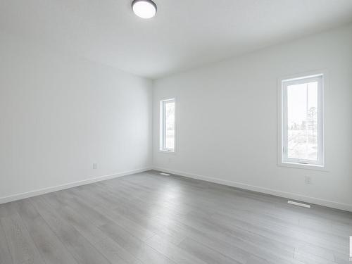 224 Lee Ridge Road, Edmonton, AB - Indoor Photo Showing Other Room