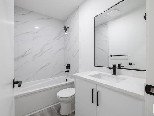 224 Lee Ridge Road, Edmonton, AB - Indoor Photo Showing Bathroom