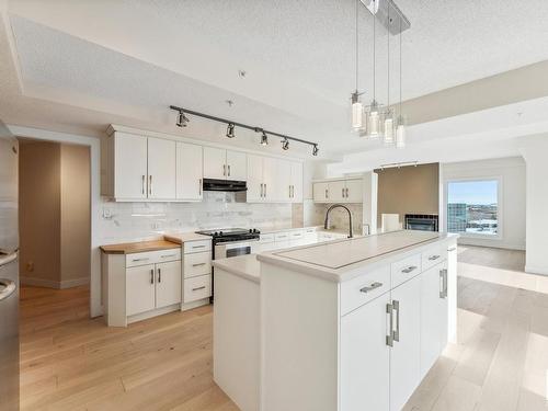 903 10108 125 Street, Edmonton, AB - Indoor Photo Showing Kitchen With Upgraded Kitchen