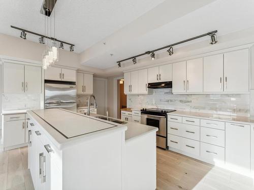 903 10108 125 Street, Edmonton, AB - Indoor Photo Showing Kitchen With Upgraded Kitchen