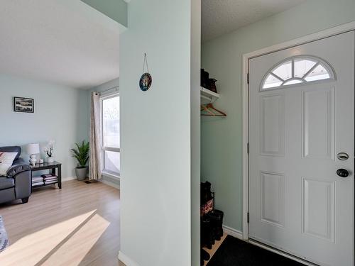 13309 47 Street, Edmonton, AB - Indoor Photo Showing Other Room