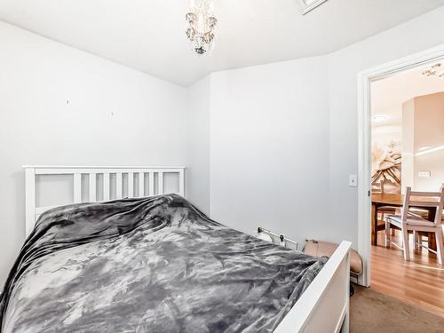 48 150 Edwards Drive, Edmonton, AB - Indoor Photo Showing Bedroom