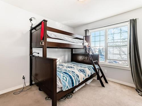 48 150 Edwards Drive, Edmonton, AB - Indoor Photo Showing Bedroom