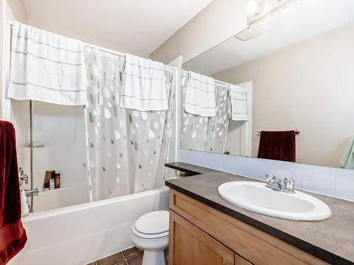 48 150 Edwards Drive, Edmonton, AB - Indoor Photo Showing Bathroom