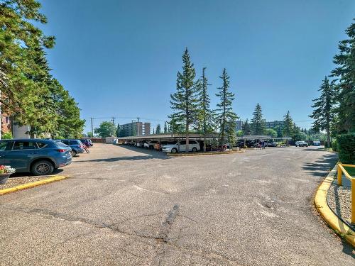 131 4404 122 Street, Edmonton, AB - Outdoor