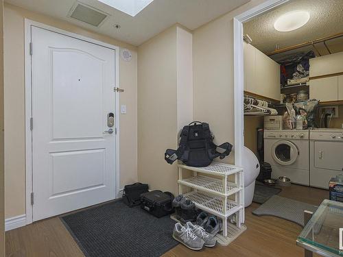 501 10130 114 Street, Edmonton, AB - Indoor Photo Showing Laundry Room