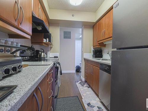 501 10130 114 Street, Edmonton, AB - Indoor Photo Showing Kitchen