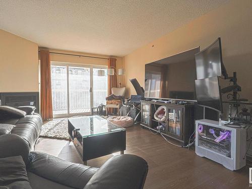 501 10130 114 Street, Edmonton, AB - Indoor Photo Showing Living Room