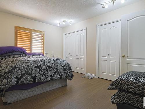 501 10130 114 Street, Edmonton, AB - Indoor Photo Showing Bedroom