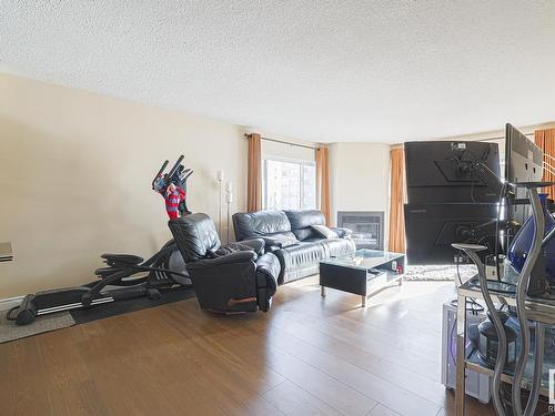 501 10130 114 Street, Edmonton, AB - Indoor Photo Showing Living Room