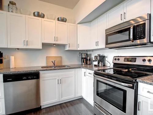 602 10518 113 Street, Edmonton, AB - Indoor Photo Showing Kitchen