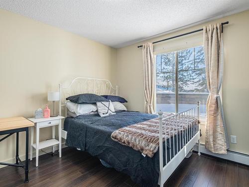 103 6084 Stanton Drive, Edmonton, AB - Indoor Photo Showing Bedroom