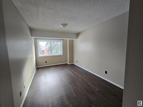 10142 87 Avenue Nw, Edmonton, AB - Indoor Photo Showing Other Room