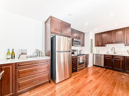 206 11660 79 Avenue, Edmonton, AB - Indoor Photo Showing Kitchen