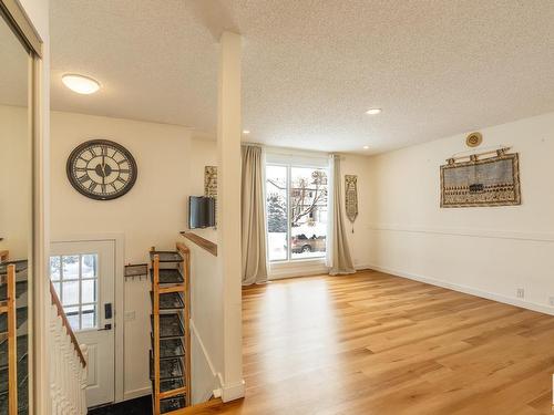 1325 39 Street, Edmonton, AB - Indoor Photo Showing Other Room