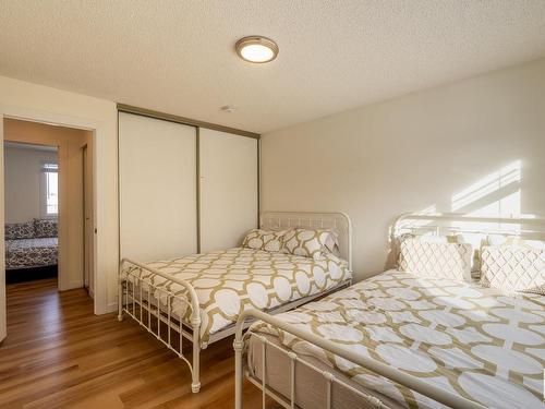 1325 39 Street, Edmonton, AB - Indoor Photo Showing Bedroom