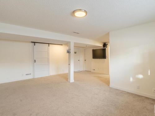 1325 39 Street, Edmonton, AB - Indoor Photo Showing Other Room