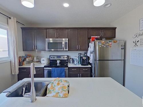 18104 78 Street, Edmonton, AB - Indoor Photo Showing Kitchen