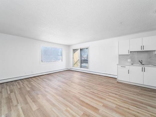 302 10432 76 Avenue, Edmonton, AB - Indoor Photo Showing Kitchen