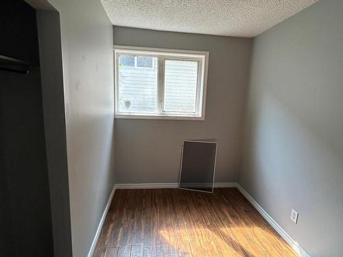 Edmonton, AB - Indoor Photo Showing Other Room