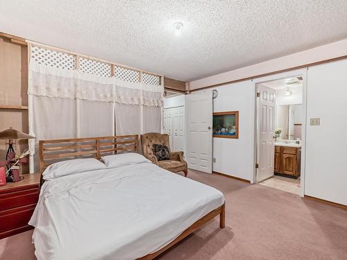 7348 188 Street Nw, Edmonton, AB - Indoor Photo Showing Bedroom