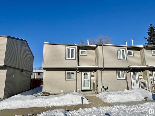 1703 Lakewood Road S, Edmonton, AB - Outdoor