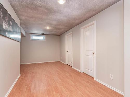 2605 135A Avenue, Edmonton, AB - Indoor