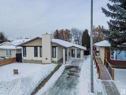 6320 15 Avenue NW  Edmonton, AB T6L 1S5