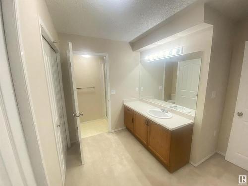 128 15499 Castle Downs Road, Edmonton, AB - Indoor Photo Showing Bathroom