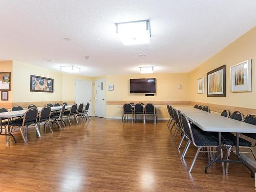 128 15499 Castle Downs Road, Edmonton, AB - Indoor Photo Showing Dining Room