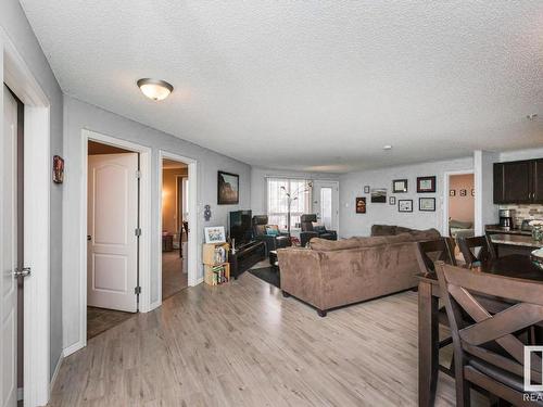 1104 330 Clareview Station Drive, Edmonton, AB - Indoor