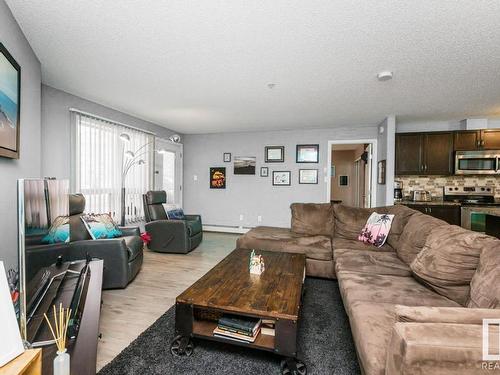 1104 330 Clareview Station Drive, Edmonton, AB - Indoor Photo Showing Living Room