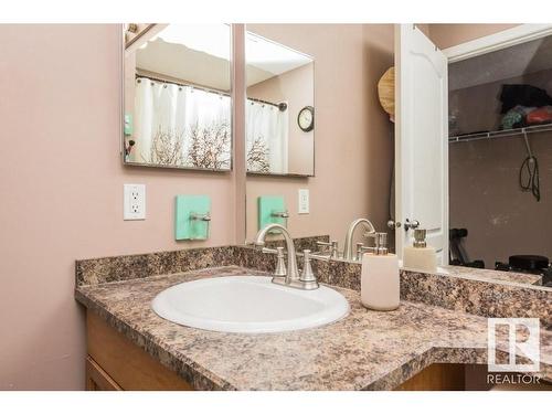 1104 330 Clareview Station Drive, Edmonton, AB - Indoor Photo Showing Bathroom