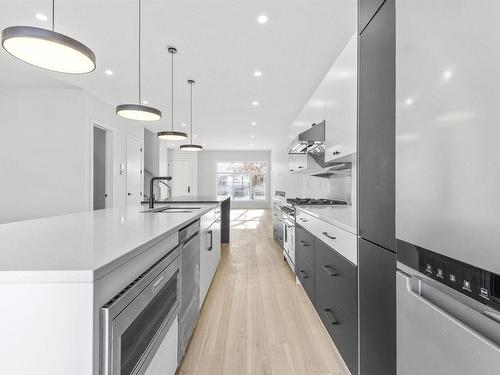 9846 74 Avenue, Edmonton, AB - Indoor Photo Showing Kitchen With Upgraded Kitchen