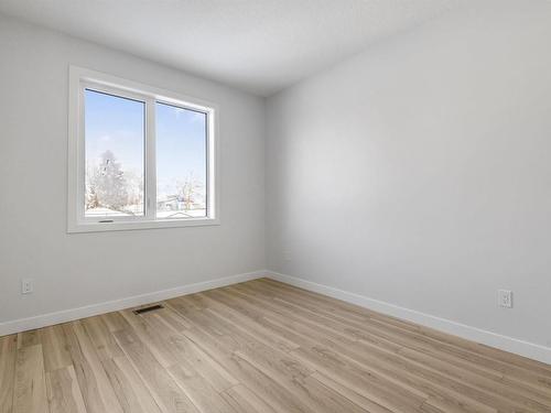 9846 74 Avenue, Edmonton, AB - Indoor Photo Showing Other Room