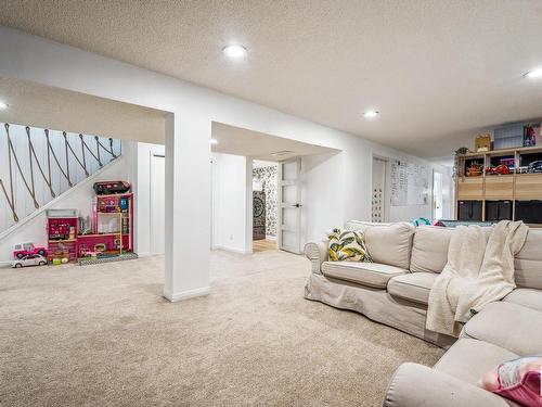 7731 152 Street, Edmonton, AB - Indoor