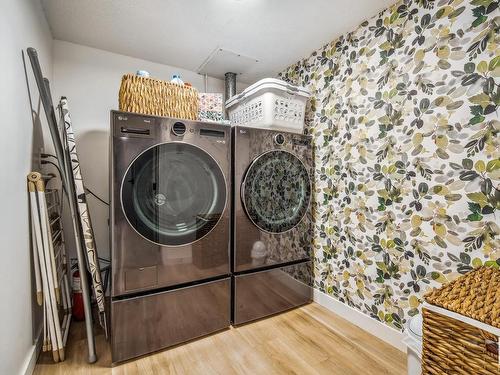 7731 152 Street, Edmonton, AB - Indoor Photo Showing Laundry Room