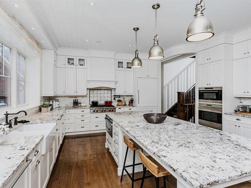 12708 39 Avenue, Edmonton, AB - Indoor Photo Showing Kitchen With Upgraded Kitchen