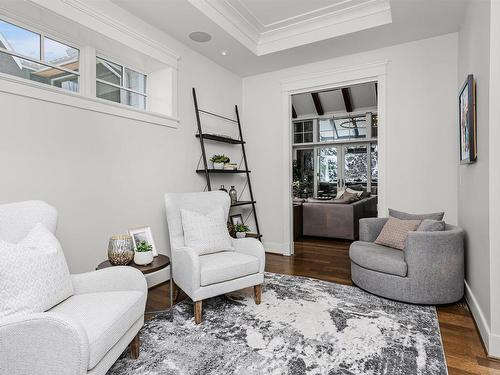 12708 39 Avenue, Edmonton, AB - Indoor Photo Showing Living Room