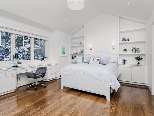 12708 39 Avenue, Edmonton, AB - Indoor Photo Showing Bedroom