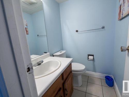 4571 32 Avenue, Edmonton, AB - Indoor Photo Showing Bathroom