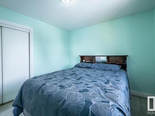 4571 32 Avenue, Edmonton, AB - Indoor Photo Showing Bedroom