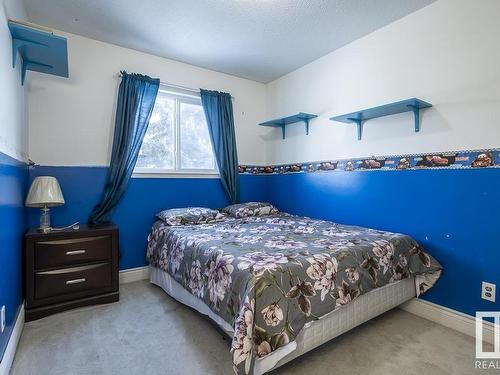 4571 32 Avenue, Edmonton, AB - Indoor Photo Showing Bedroom