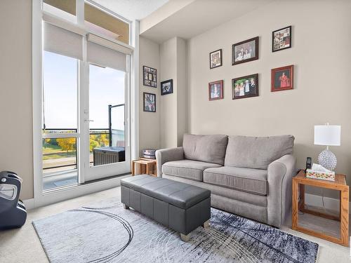 604 11080 Ellerslie Road, Edmonton, AB - Indoor Photo Showing Living Room