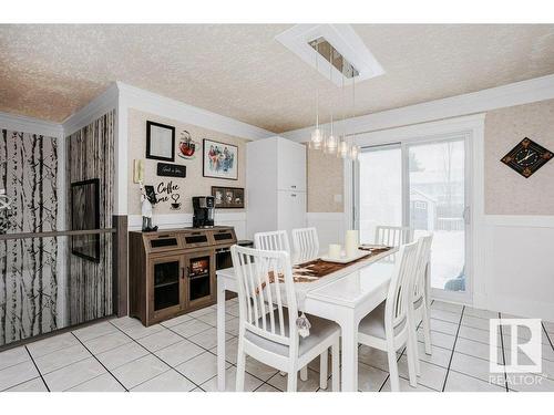 3519 20 Avenue, Edmonton, AB - Indoor Photo Showing Dining Room