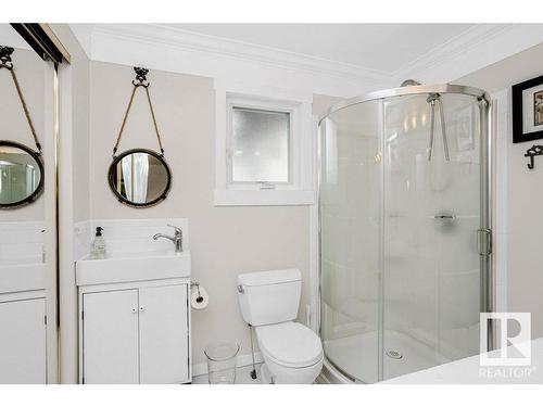 3519 20 Avenue, Edmonton, AB - Indoor Photo Showing Bathroom