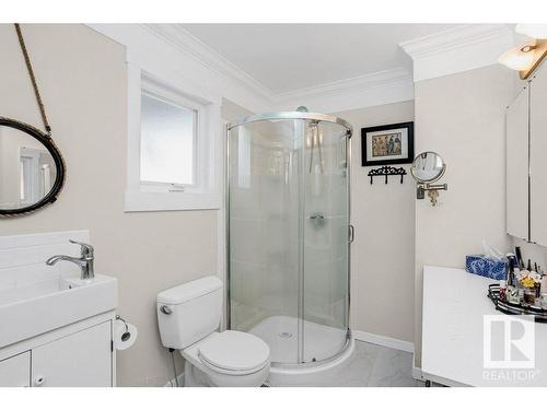 3519 20 Avenue, Edmonton, AB - Indoor Photo Showing Bathroom