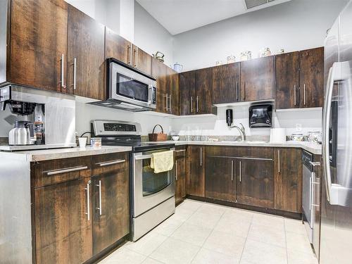 407 6608 28 Avenue, Edmonton, AB - Indoor Photo Showing Kitchen