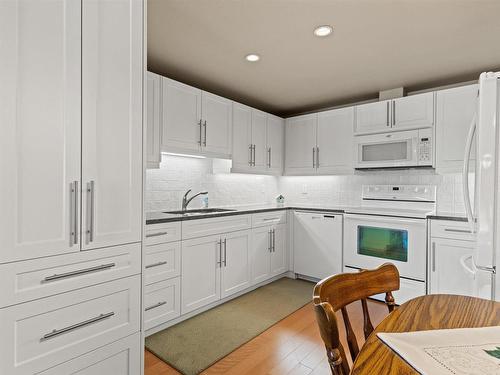 407 6608 28 Avenue, Edmonton, AB - Indoor Photo Showing Kitchen