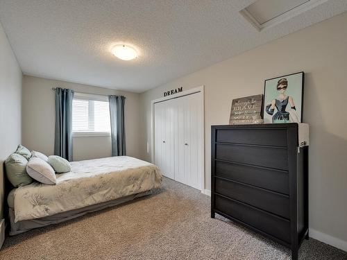 13824 165 Avenue, Edmonton, AB - Indoor Photo Showing Bedroom